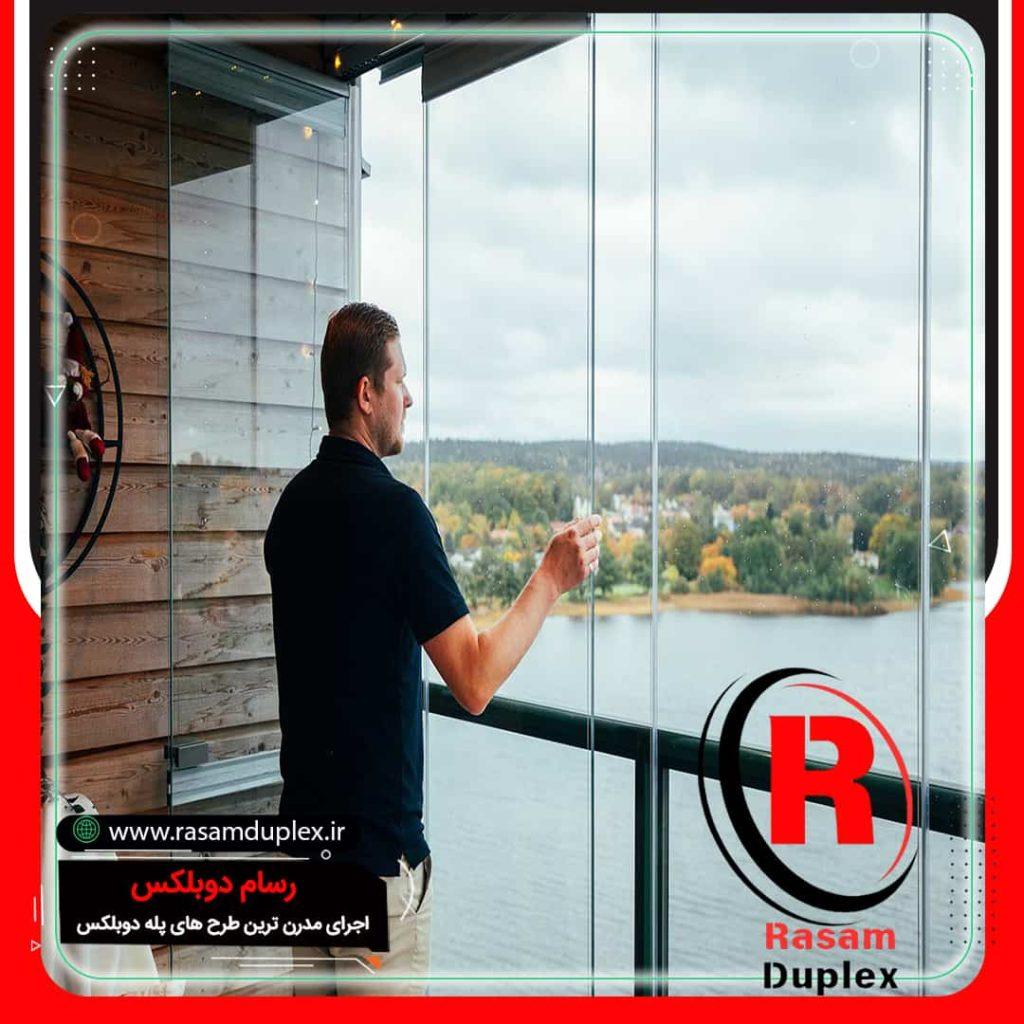 بالکن شیشه ای ریلی