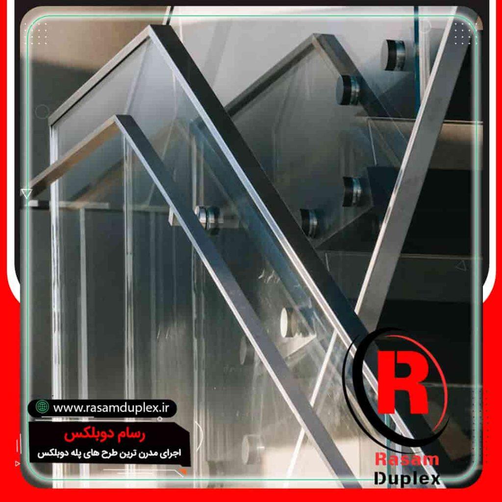 نرده شیشه ای دودی