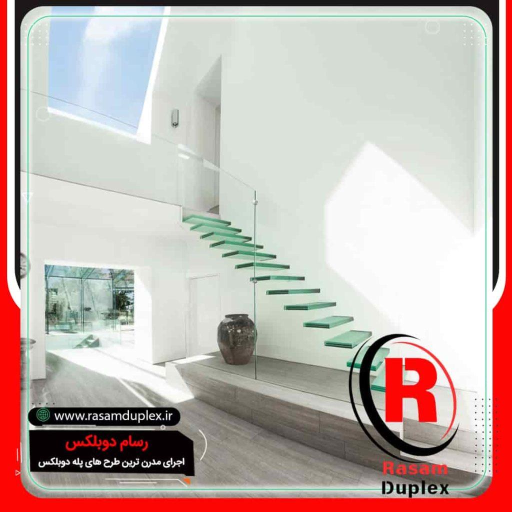 راه پله معلق شیشه ای