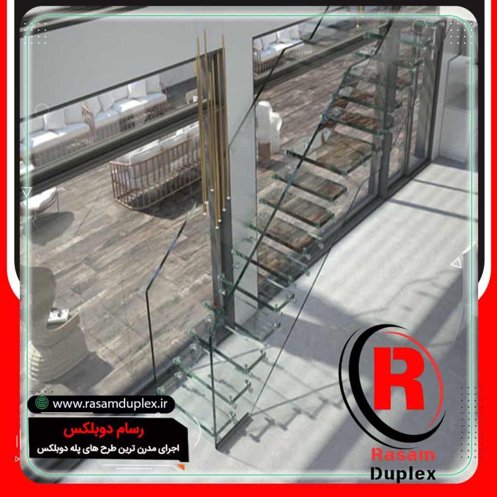 راه پله معلق شیشه ای