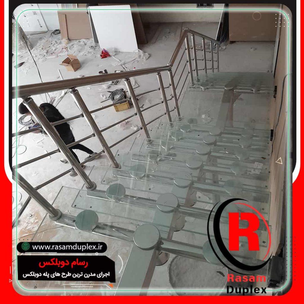 نصب راه پله مفصلی استیل شیشه ای