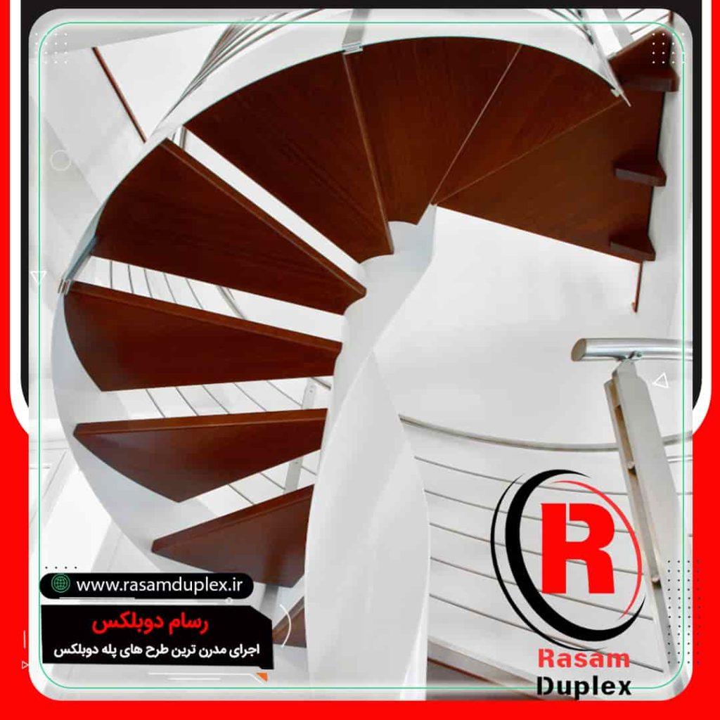 انواع مدل های پله چوبی گرد و دوبلکس