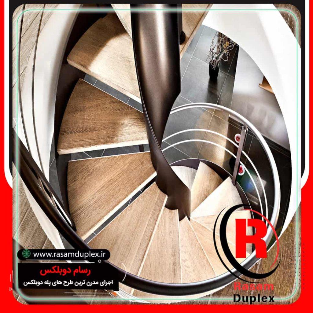 پله گرد چوبی و استیل