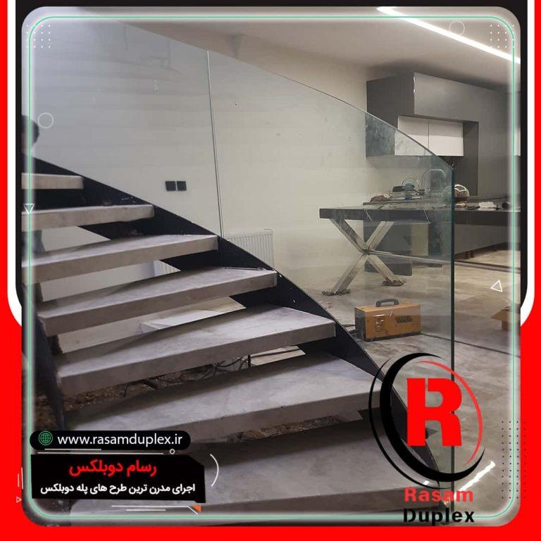 ساخت و اجرای راه پله گرد نرد شیشه ای کیش